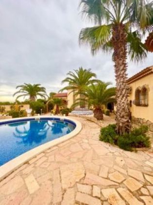 Foto 2 de Xalet en venda a Miami Platja - Miami Playa de 7 habitacions amb terrassa i piscina