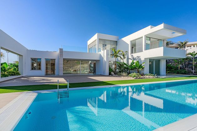Foto 1 de Xalet en venda a Costa Adeje de 5 habitacions amb terrassa i piscina