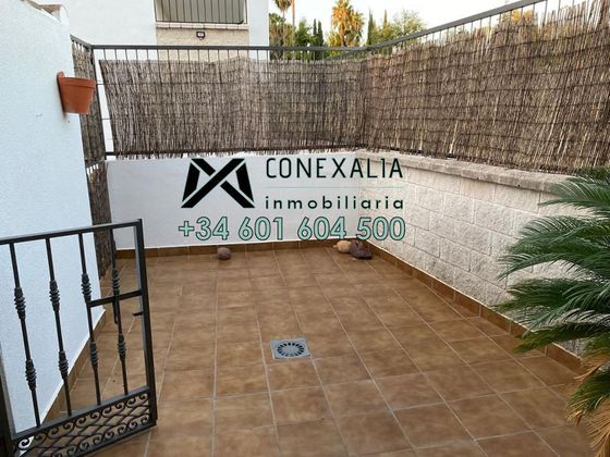 Foto 2 de Casa en venda a Olvera de 3 habitacions amb terrassa i piscina