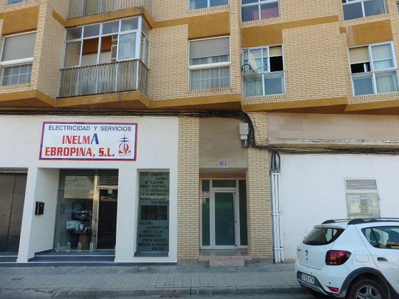 Foto 1 de Pis en venda a Pina de Ebro de 3 habitacions i 91 m²