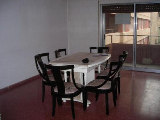 Foto 2 de Piso en venta en Centre - Tortosa de 4 habitaciones con ascensor
