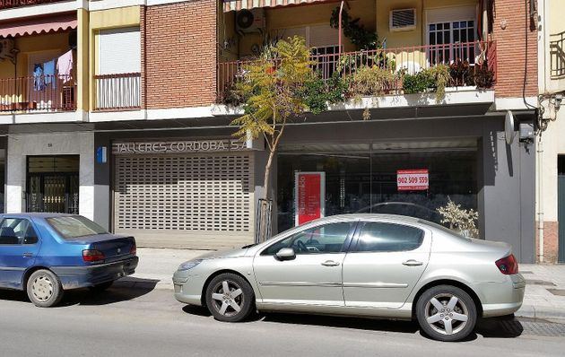 Foto 1 de Local en venda a Linares de 528 m²