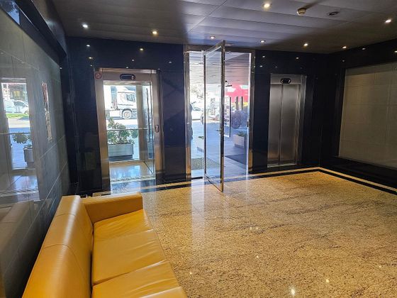 Foto 2 de Oficina en alquiler en calle Gran Via Asima con aire acondicionado y ascensor