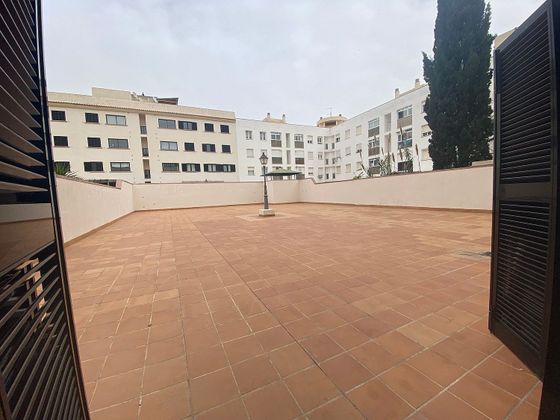 Foto 2 de Alquiler de piso en calle Ciudadela de Menorca de 4 habitaciones con terraza y garaje