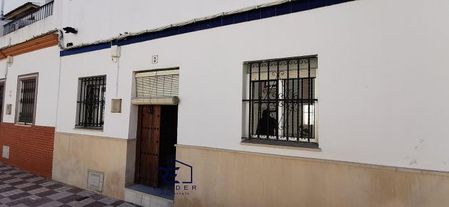 Foto 2 de Casa en venda a Alcalá del Río de 3 habitacions amb terrassa i aire acondicionat