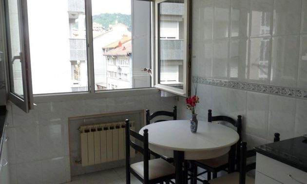 Foto 2 de Venta de piso en Eibar de 3 habitaciones con terraza y garaje