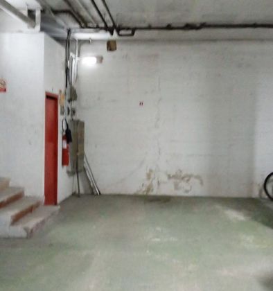 Foto 2 de Venta de garaje en Eibar de 16 m²