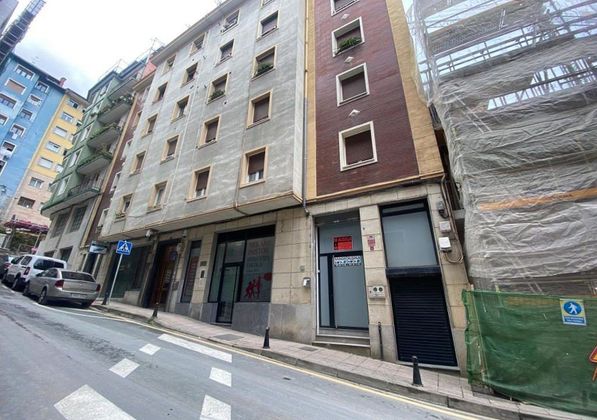Foto 2 de Local en venda a Eibar de 71 m²