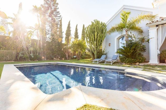 Foto 1 de Casa en venda a calle El Paraíso de 3 habitacions amb terrassa i piscina