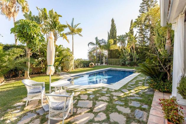 Foto 2 de Casa en venda a calle El Paraíso de 3 habitacions amb terrassa i piscina