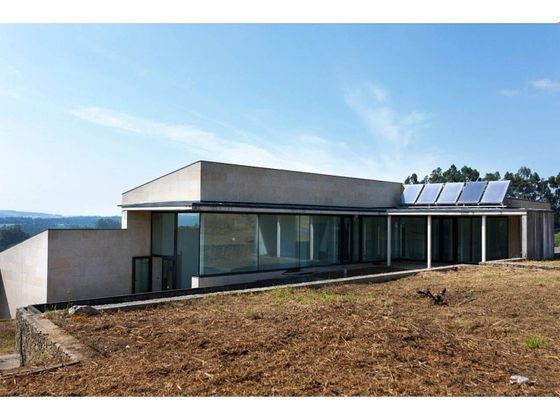 Foto 2 de Casa en venda a Boqueixón de 3 habitacions amb terrassa i piscina
