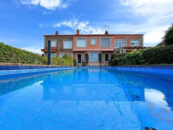 Foto 1 de Casa en venda a Nigrán de 5 habitacions amb terrassa i piscina