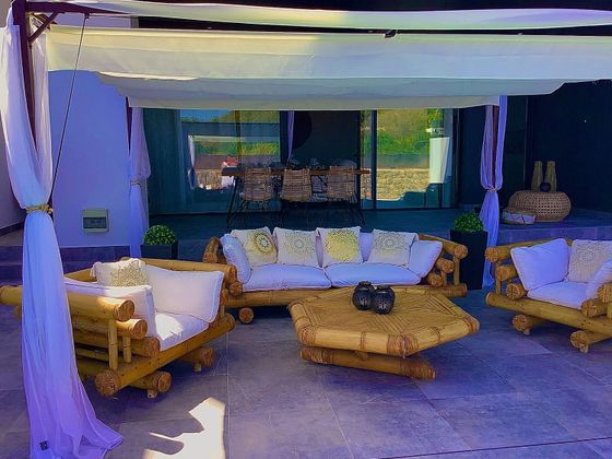 Foto 1 de Pis en venda a calle Barri Ses Torres de 3 habitacions amb terrassa i piscina