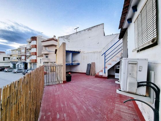 Foto 2 de Venta de casa en Monforte del Cid de 4 habitaciones con terraza y garaje
