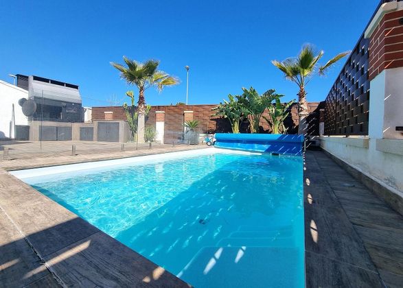 Foto 1 de Casa adossada en venda a Monóvar/Monòver de 2 habitacions amb terrassa i piscina