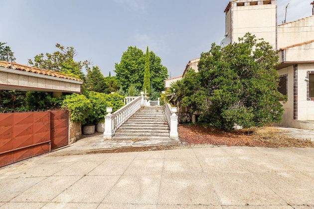 Foto 2 de Xalet en venda a Los Robles de 5 habitacions amb terrassa i garatge
