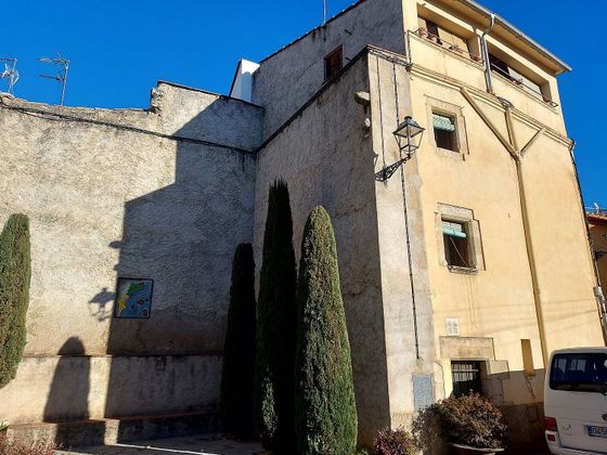 Foto 1 de Casa en venda a calle Sant Esteve de 5 habitacions amb terrassa i balcó