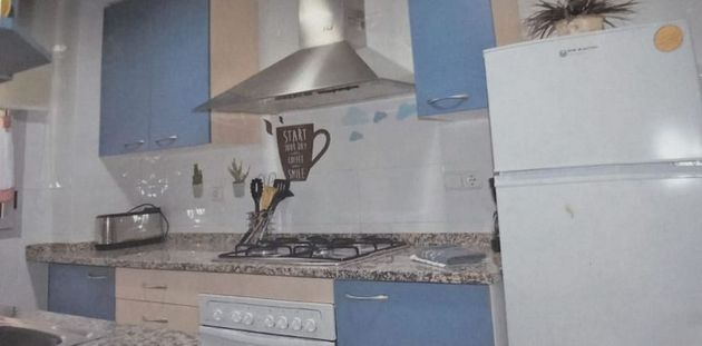 Foto 2 de Pis en lloguer a Eixample Nord – La Devesa de 3 habitacions amb garatge i calefacció