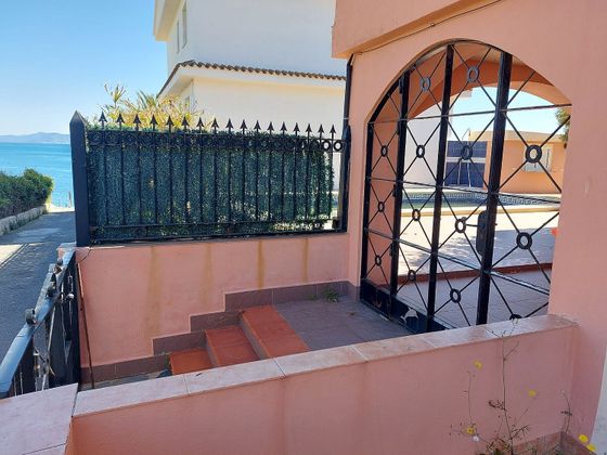 Foto 1 de Xalet en venda a calle D'andorra de 4 habitacions amb terrassa i piscina
