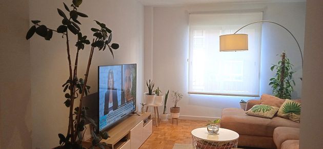 Foto 2 de Venta de piso en calle De Francos Rodríguez de 3 habitaciones con terraza y aire acondicionado
