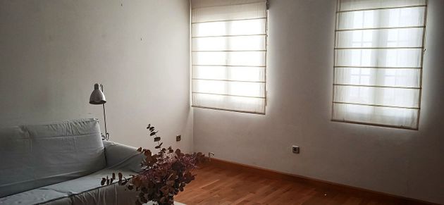 Foto 2 de Dúplex en lloguer a calle De San Bernardo de 2 habitacions amb mobles i aire acondicionat