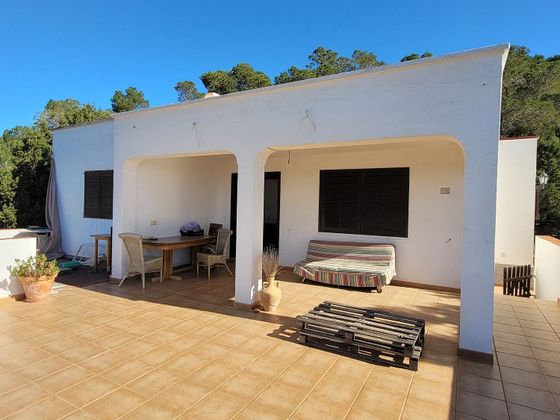 Foto 1 de Casa rural en venda a paseo Diseminado Sta Eulalia de 3 habitacions amb terrassa i piscina