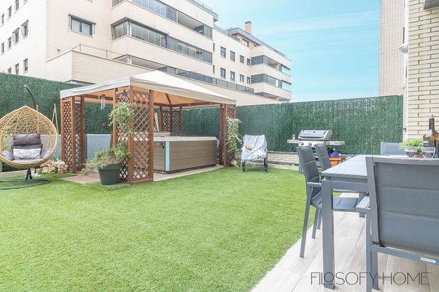 Foto 2 de Pis en venda a calle Luis García Berlanga de 3 habitacions amb terrassa i piscina