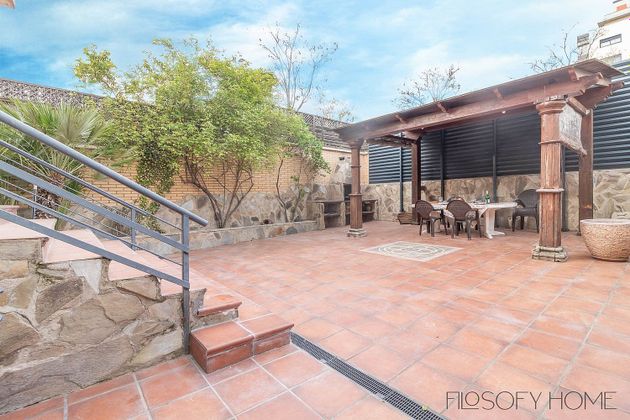 Foto 2 de Casa en venda a calle Miguel Gila de 4 habitacions amb terrassa i piscina