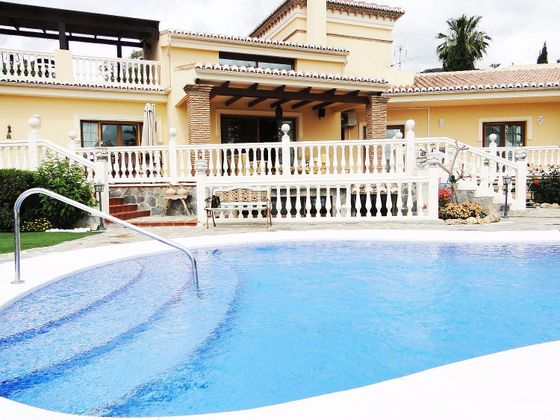 Foto 1 de Xalet en venda a Benalmádena pueblo de 5 habitacions amb terrassa i piscina