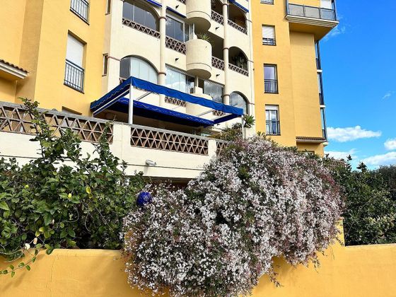 Foto 2 de Piso en alquiler en Parque de la Paloma de 3 habitaciones con terraza y piscina