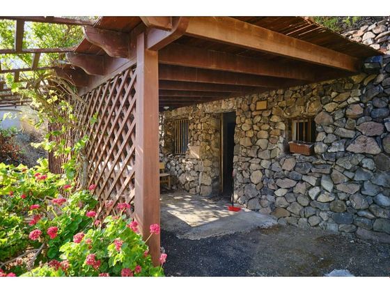 Foto 2 de Casa rural en venda a Ingenio de 2 habitacions amb terrassa