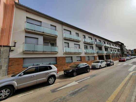 Foto 1 de Venta de piso en Sant Julià de Ramis de 2 habitaciones con terraza y calefacción