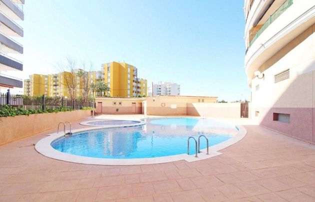 Foto 2 de Alquiler de ático en Canet d´En Berenguer de 2 habitaciones con terraza y piscina