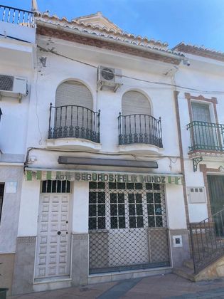Foto 1 de Venta de casa adosada en Pizarra de 4 habitaciones con terraza y balcón