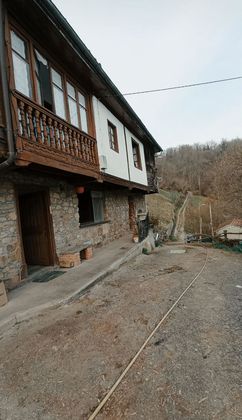 Foto 1 de Casa en venda a Laviana de 2 habitacions amb terrassa