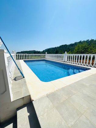 Foto 2 de Chalet en venta en Llombai de 3 habitaciones con terraza y piscina