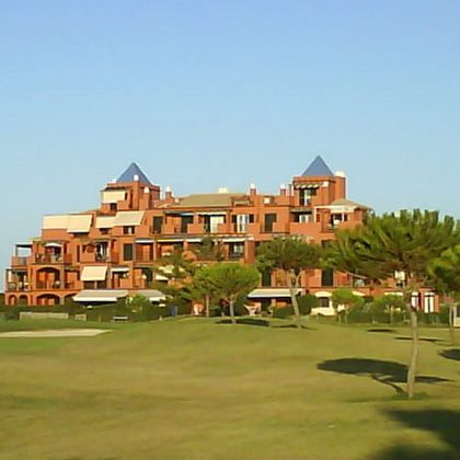 Foto 1 de Alquiler de piso en Costa Ballena Golf de 3 habitaciones con terraza y piscina
