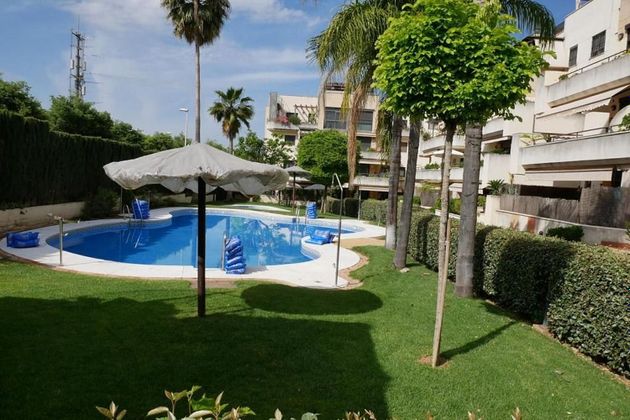 Foto 1 de Pis en venda a Santa Rosa - Valdeolleros de 3 habitacions amb terrassa i piscina
