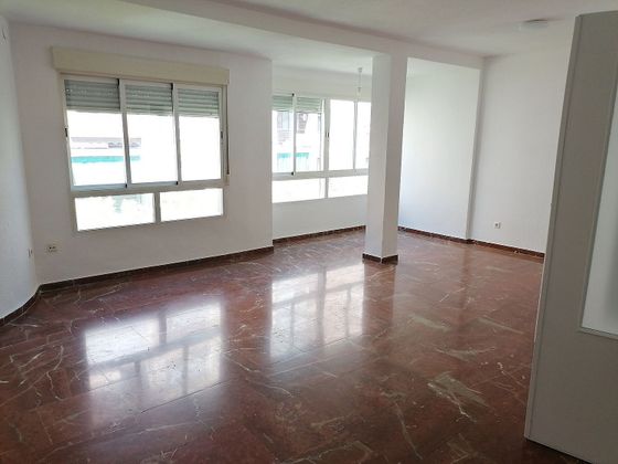 Foto 2 de Pis en venda a Casco Histórico  - Ribera - San Basilio de 3 habitacions amb aire acondicionat i calefacció