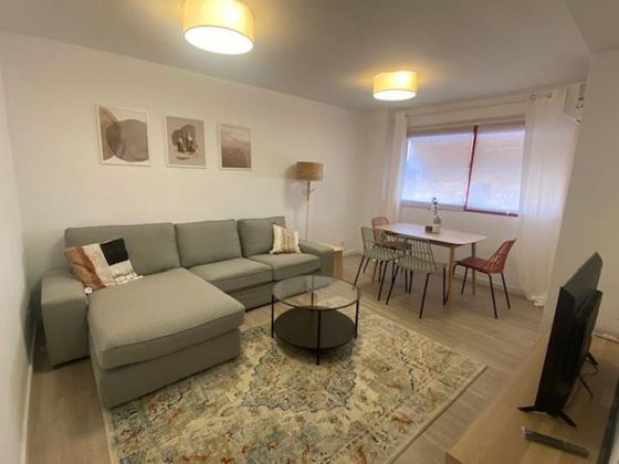 Foto 1 de Alquiler de piso en avenida De L'institut Obrer de València de 2 habitaciones con muebles y aire acondicionado