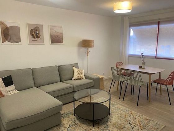 Foto 2 de Alquiler de piso en avenida De L'institut Obrer de València de 2 habitaciones con muebles y aire acondicionado