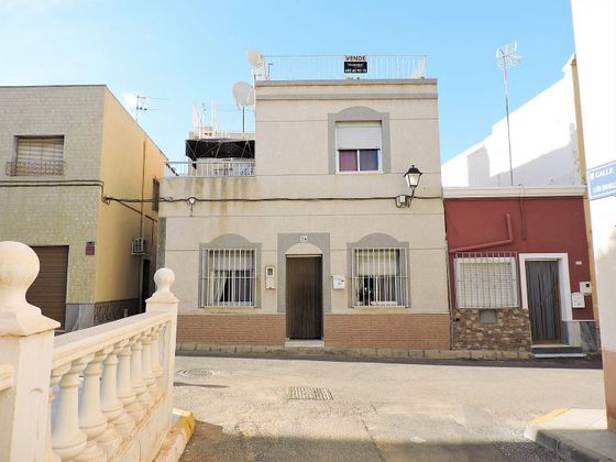 Foto 2 de Xalet en venda a calle Francisco Martinez de 3 habitacions amb terrassa i balcó