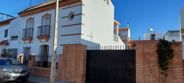Foto 1 de Venta de casa en barrio De Rodas de 3 habitaciones con terraza y balcón