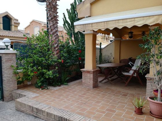 Foto 2 de Alquiler de casa en Dehesa de Campoamor - La Regia - Aguamarina de 3 habitaciones con terraza y jardín