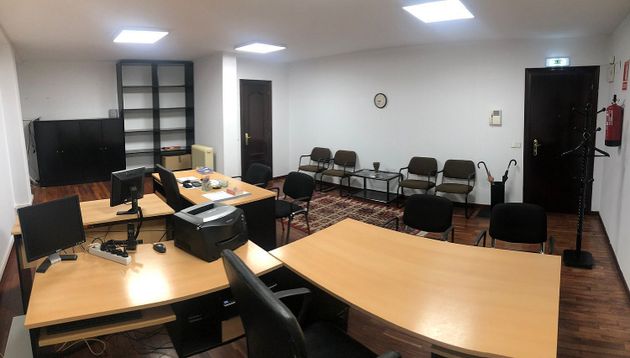 Foto 2 de Oficina en venda a calle Manuel Pedregal de 52 m²