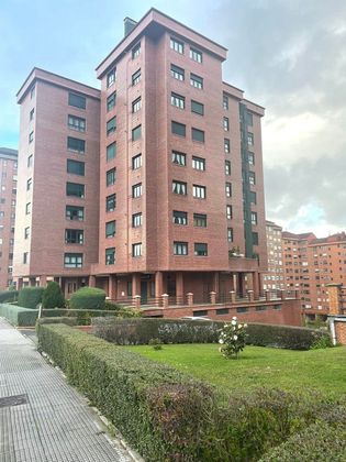 Foto 1 de Venta de piso en calle Fuero de Aviles de 3 habitaciones con terraza y garaje