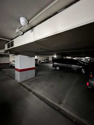 Foto 2 de Garaje en venta en calle De Orense de 16 m²