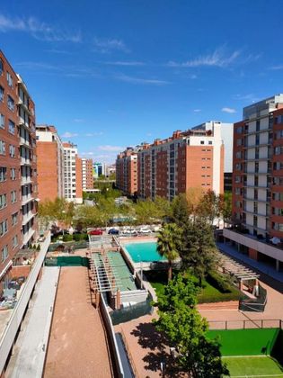 Foto 1 de Venta de piso en calle Nereida de 3 habitaciones con terraza y piscina