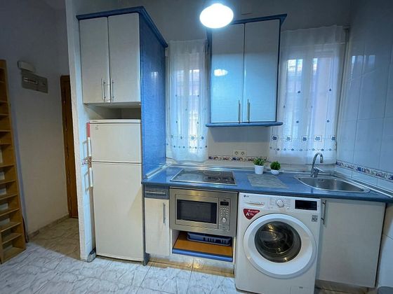 Foto 2 de Pis en lloguer a Delicias de 2 habitacions amb mobles i aire acondicionat