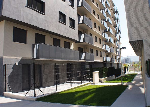 Foto 2 de Pis en lloguer a calle Madrid de 2 habitacions amb terrassa i garatge